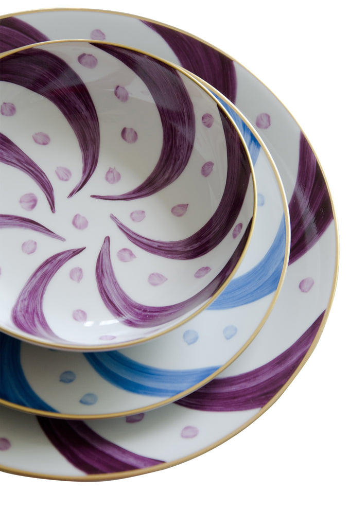 Plum dinnerware 2025