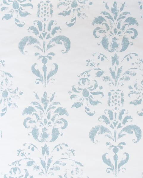 Michael Devine Millbrook wallpaper Wedgwood / Ivory